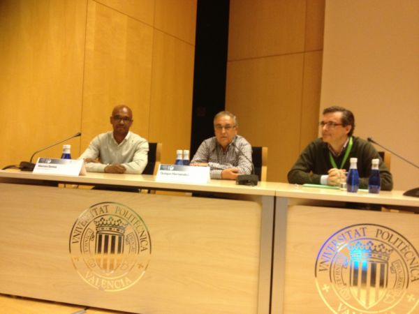 Marcos Senna participa en una mesa redonda “Las necesidades psicológicas en el fútbol profesional”