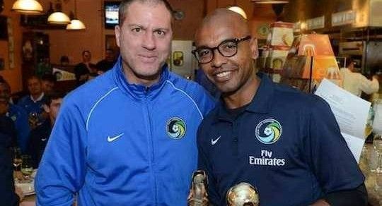 Marcos Senna nombrado mejor jugador del año