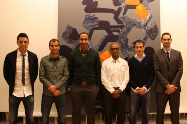 <!–:es–>Varios deportistas apoyan a la Fundación Marcos Senna<!–:–>