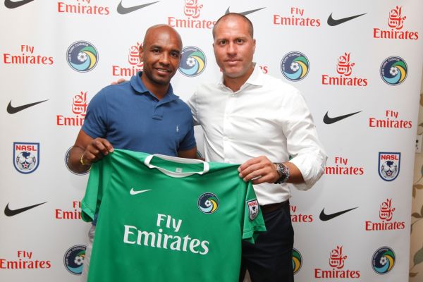 Presentacion de Marcos Senna como jugador del New York Cosmos